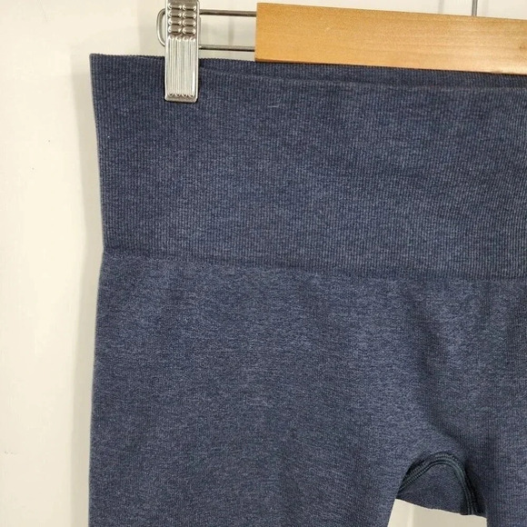 Lululemon Seamlessly Street Crop Legging in Cadet Blue Women's Size 8 - Picture 4 of 11